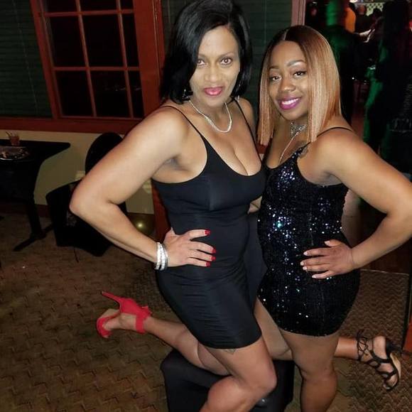 Meet your Posher, Monica - Picture 1 of 1